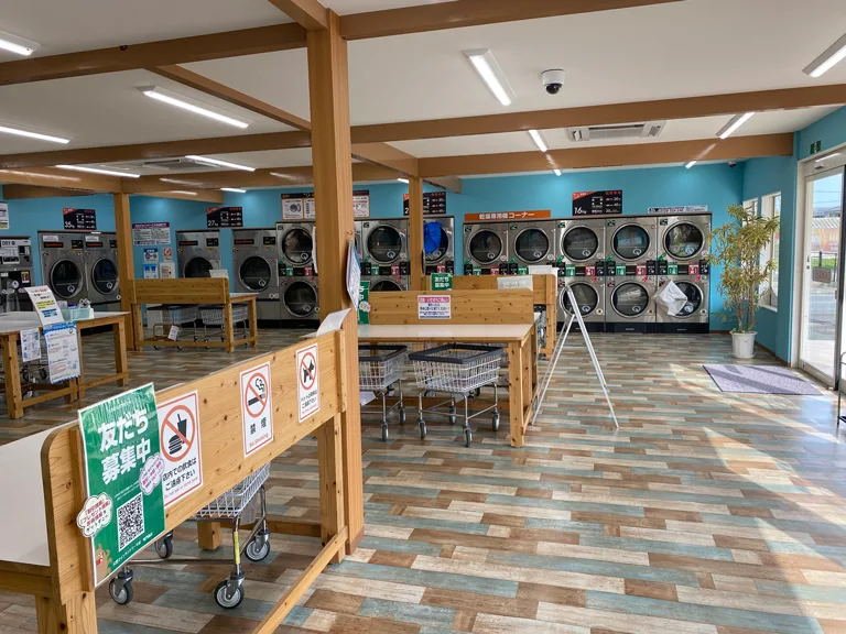 徳島店内